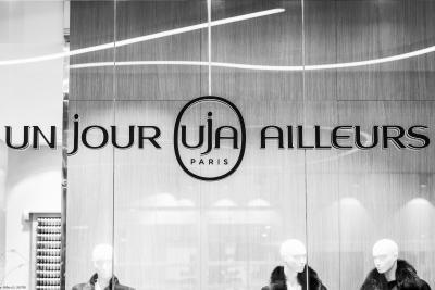 Logo de l'enseigne Un Jour Ailleurs